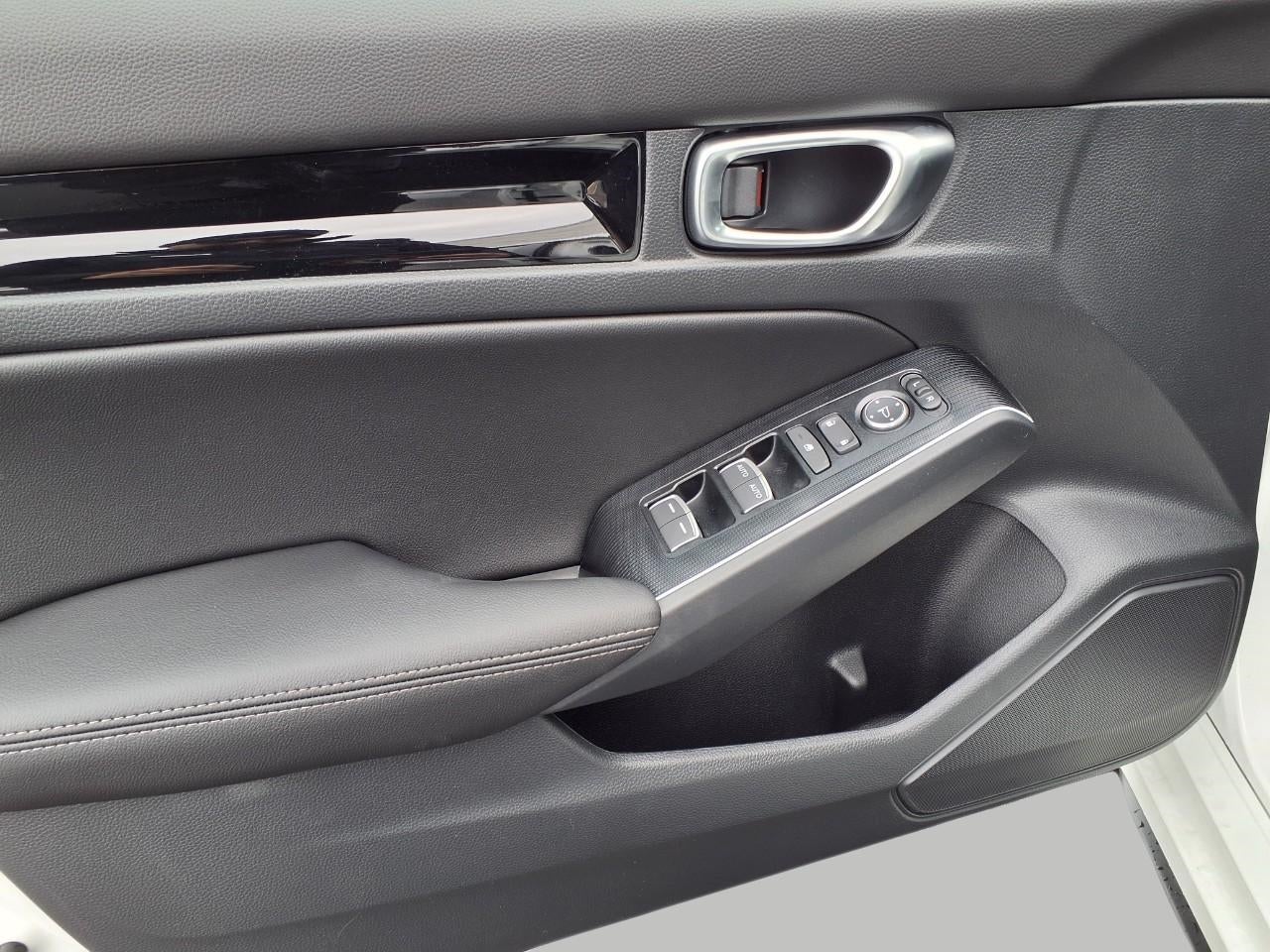 2026 Honda Civic Hatchback Hybrid Sport Touring CVT