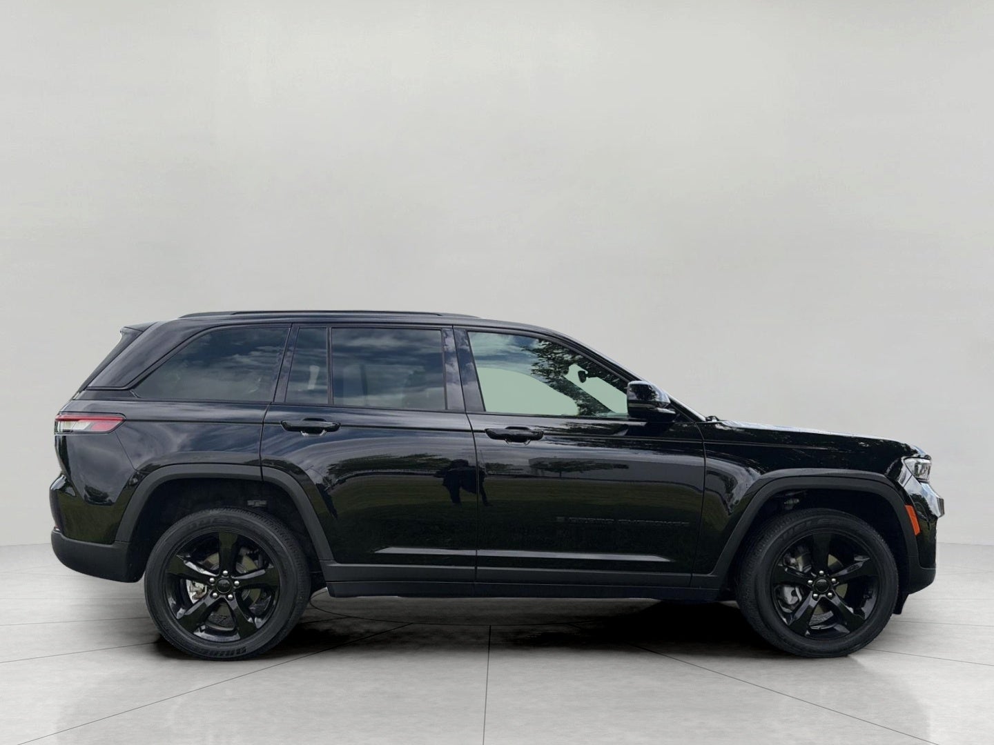 2023 Jeep Grand Cherokee Altitude 4x4