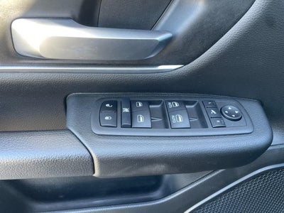 2023 RAM 1500 CREW CAB