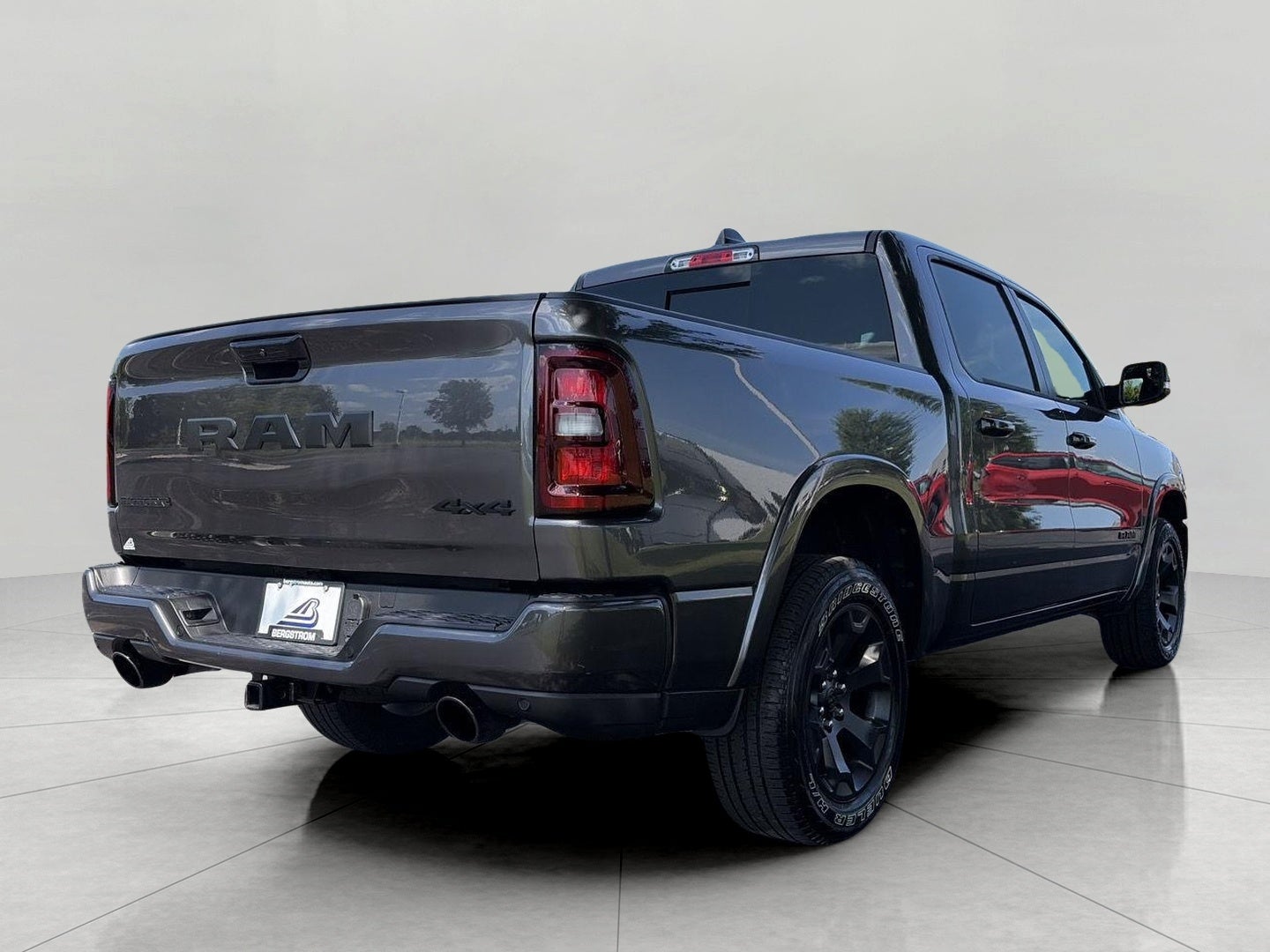 2025 RAM 1500 Big Horn 4x4 Crew Cab 5'7 Box