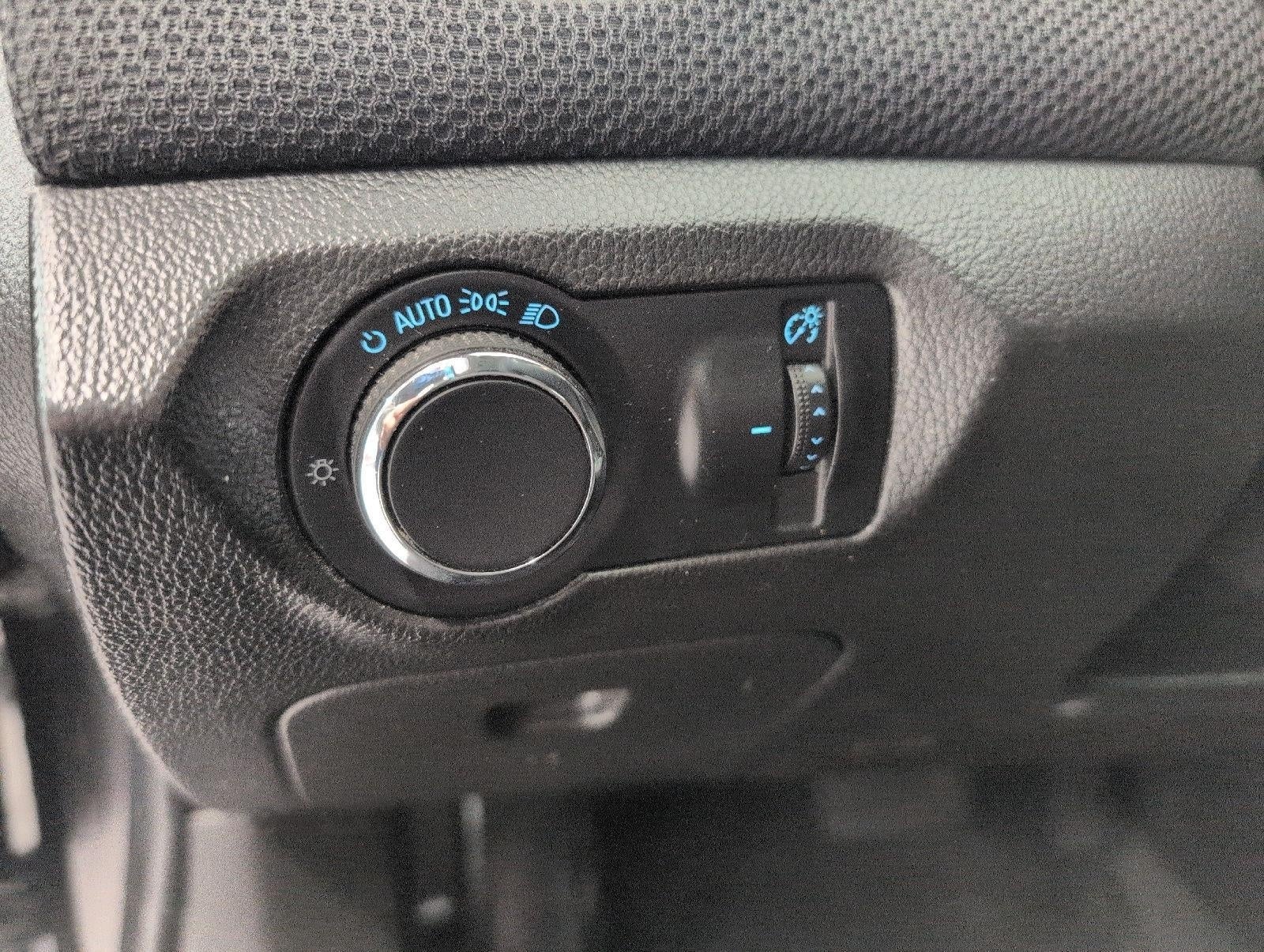2015 Chevrolet Cruze 4dr Sdn Auto 1LT
