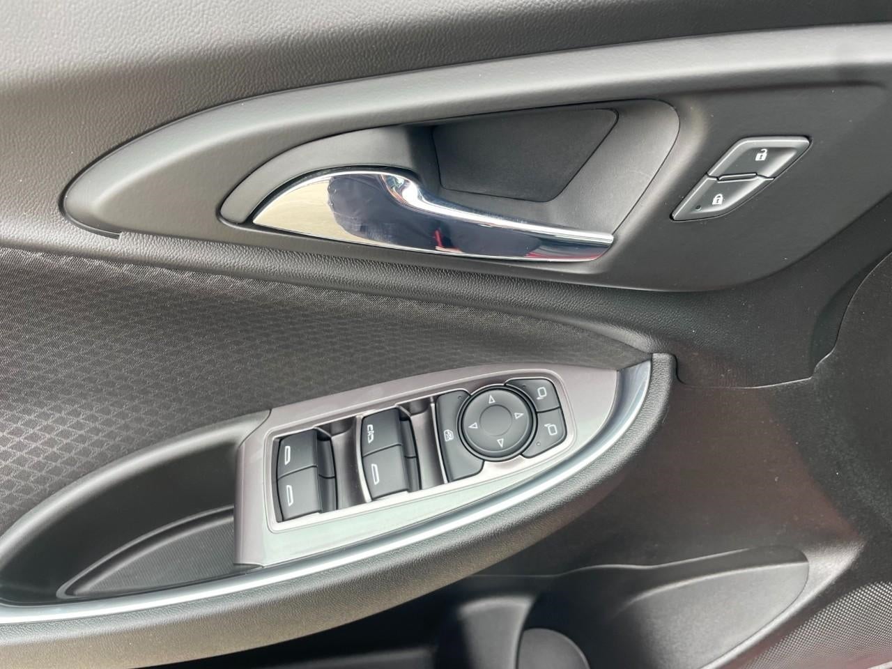 2018 Chevrolet Malibu 4dr Sdn LT w/1LT
