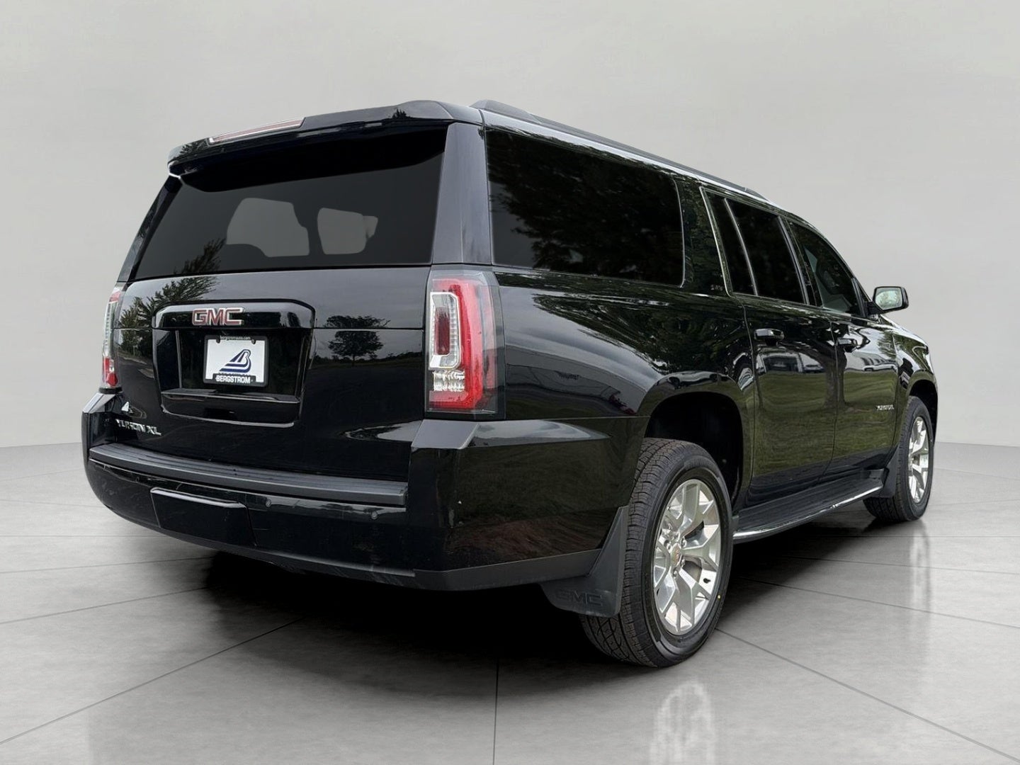 2018 GMC Yukon XL 4WD 4dr SLT