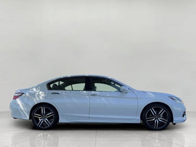 2017 Honda Accord Sedan Touring Auto
