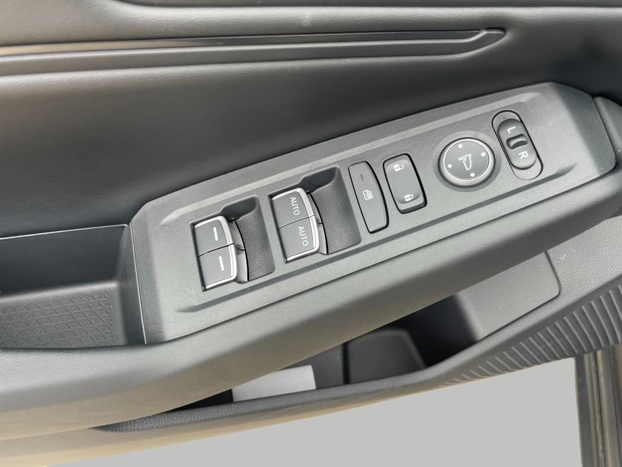 2025 Honda Accord Sedan SE CVT