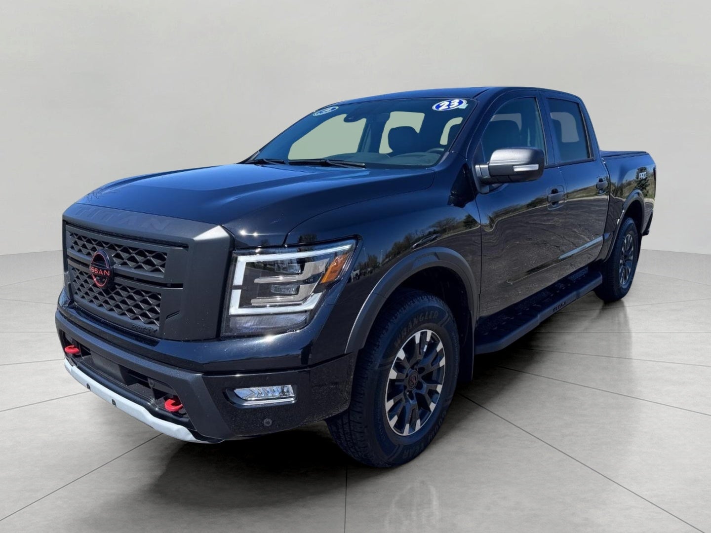 2023 Nissan Titan 4x4 Crew Cab PRO-4X