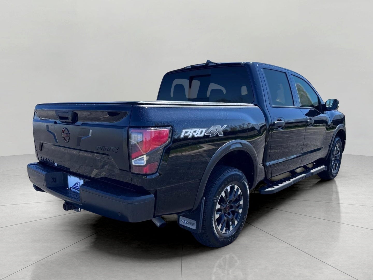 2023 Nissan Titan 4x4 Crew Cab PRO-4X