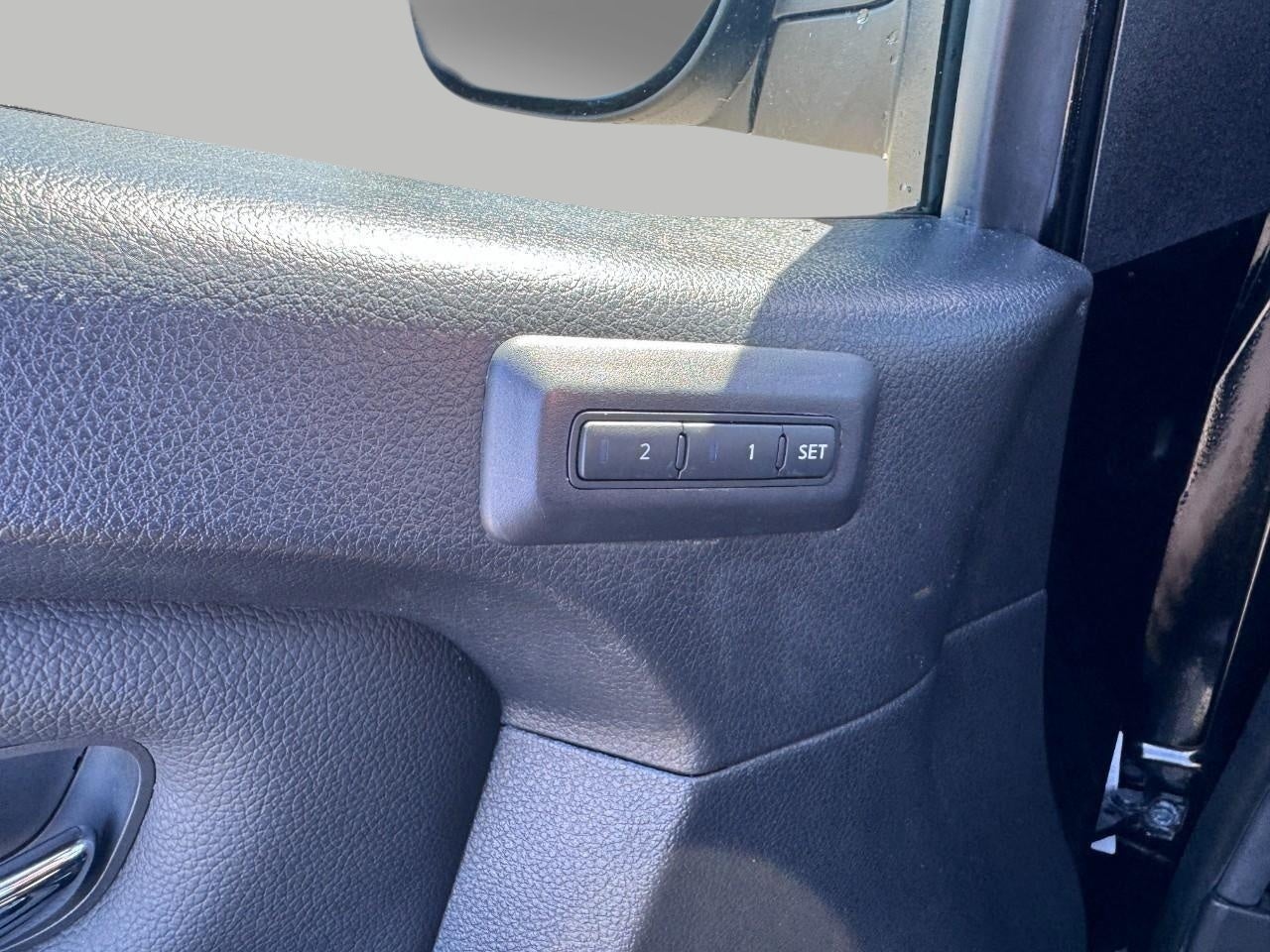 2023 Nissan Titan 4x4 Crew Cab PRO-4X