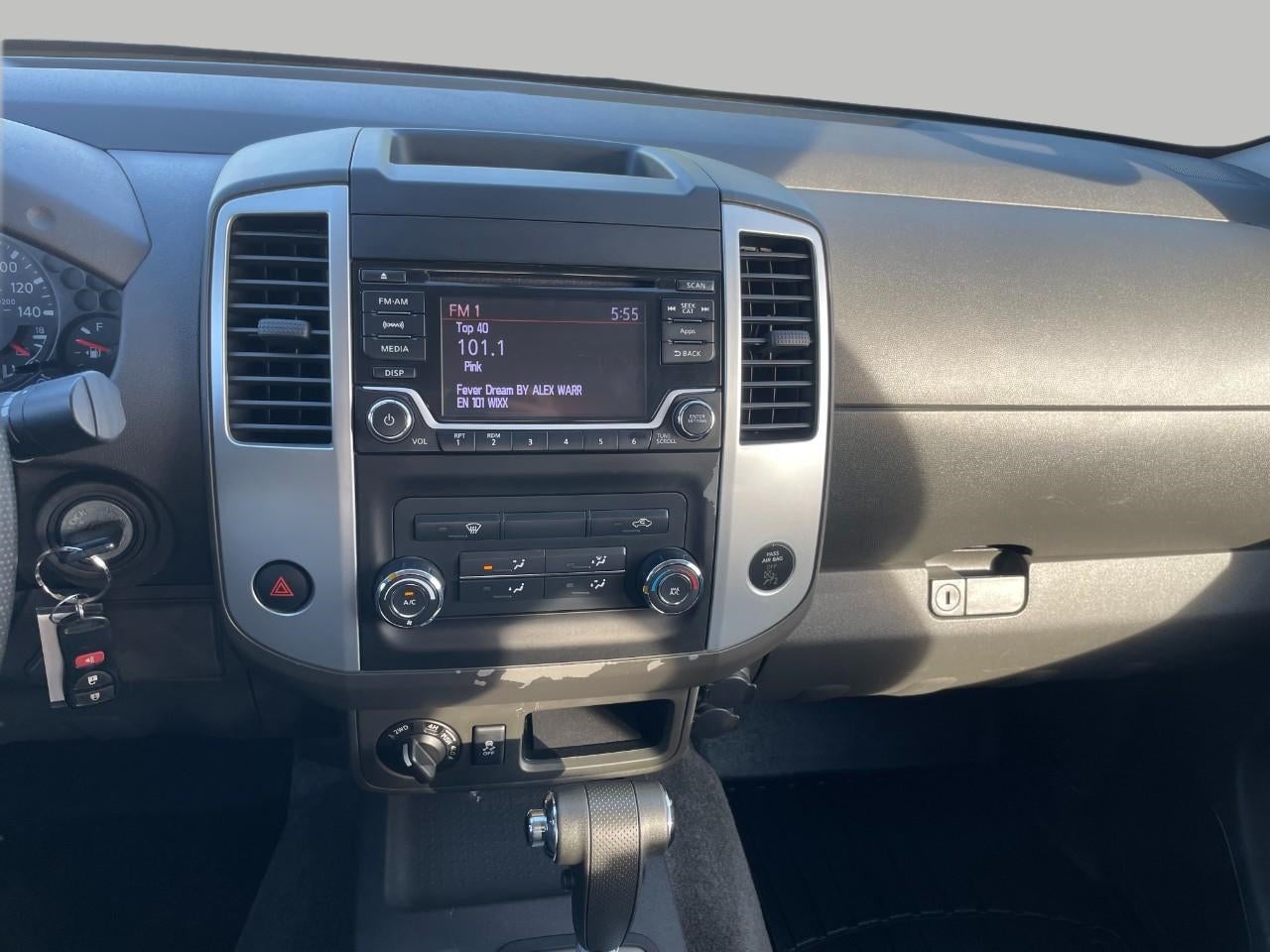 2016 Nissan Frontier 4WD King Cab Auto SV