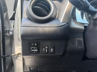 2015 Toyota RAV4 FWD 4dr XLE