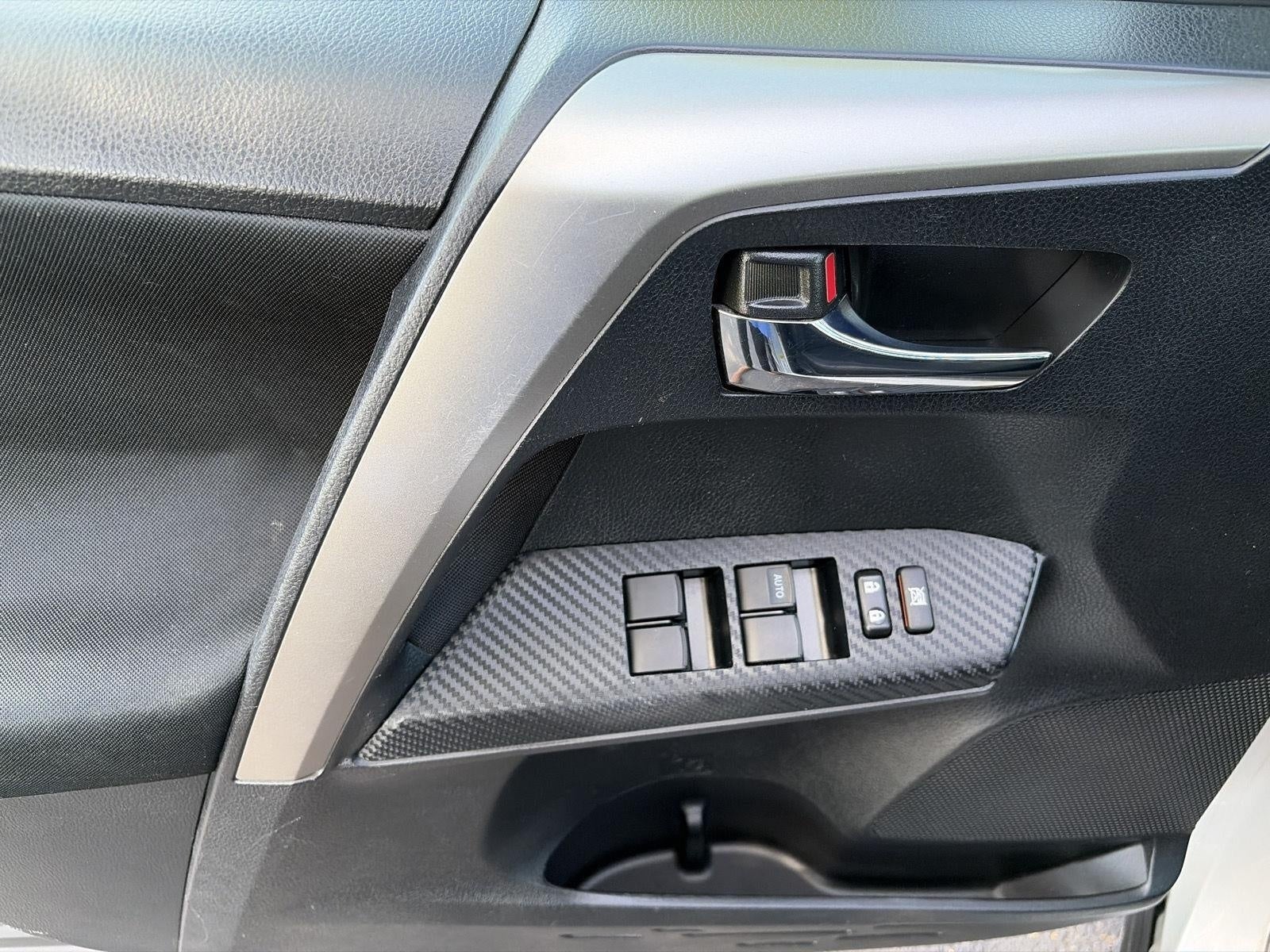 2015 Toyota RAV4 FWD 4dr XLE