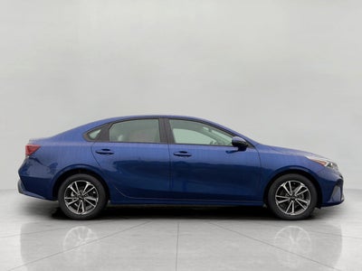 2024 Kia Forte LXS IVT