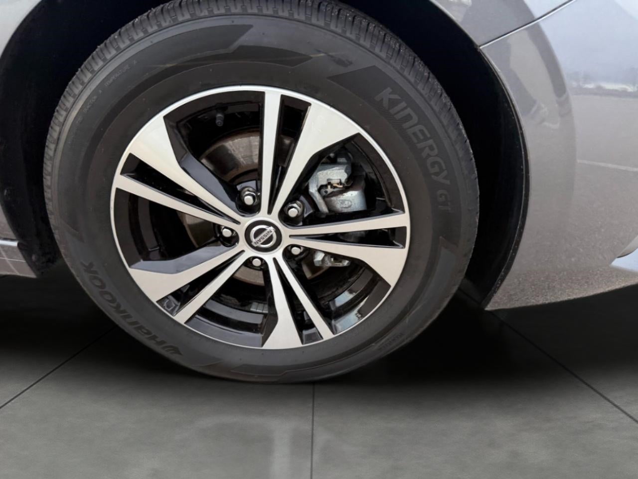 2022 Nissan Sentra SV CVT