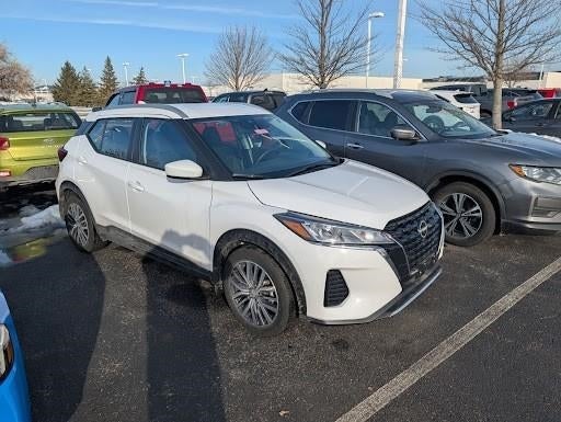 2023 Nissan Kicks SV FWD