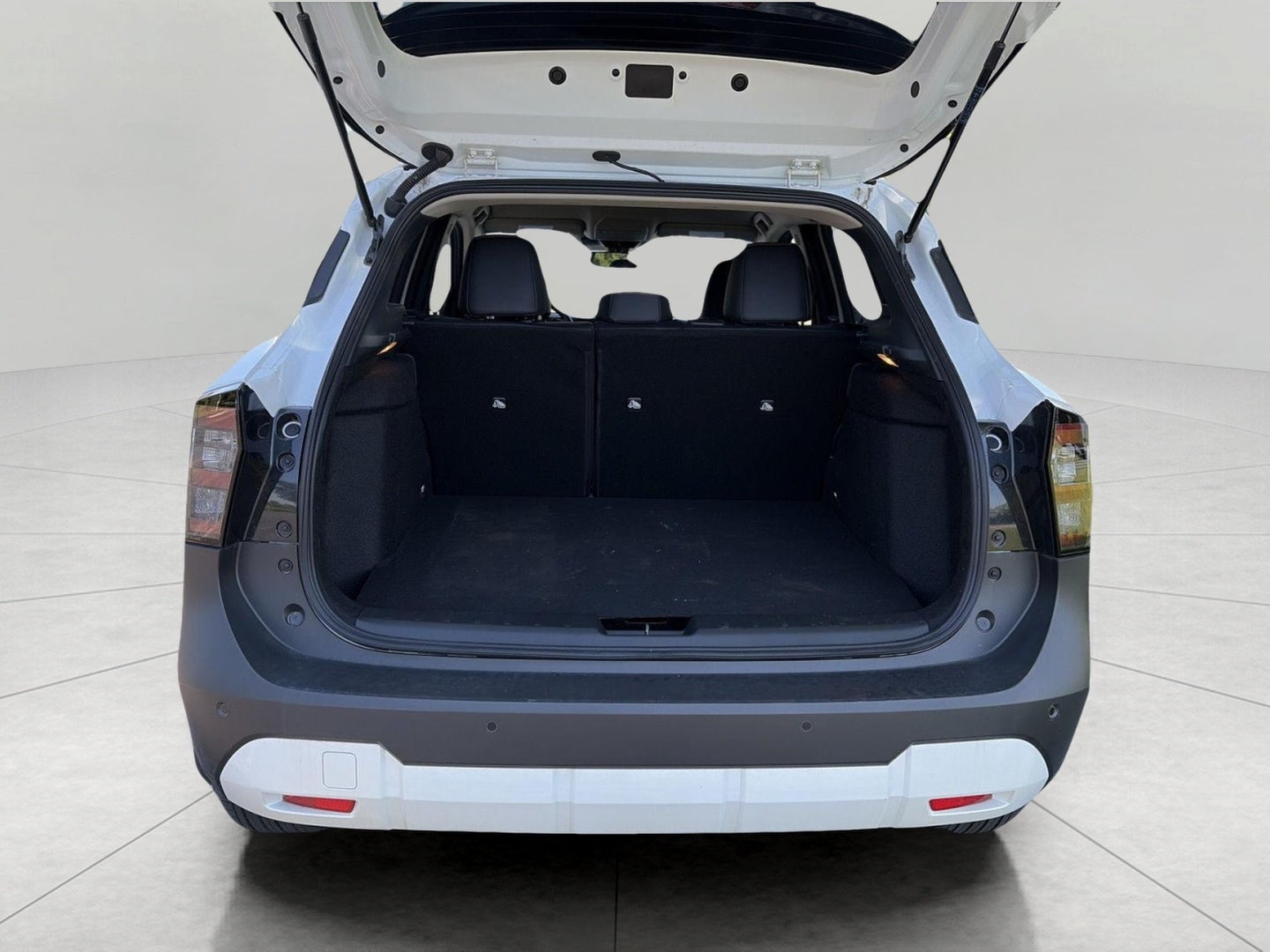 2025 Nissan Kicks SR AWD
