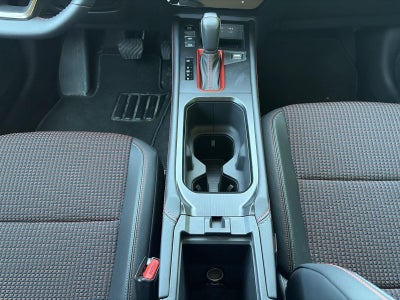 2025 Nissan Kicks SR AWD