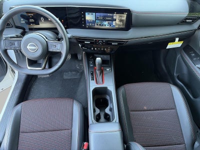 2025 Nissan Kicks SR AWD