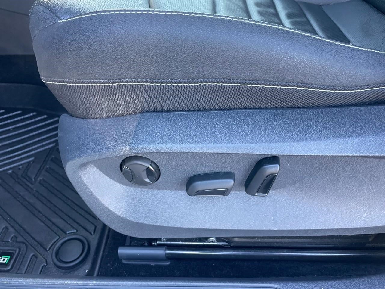 2024 Volkswagen Taos SEL 4MOTION