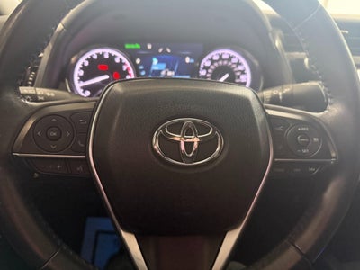 2018 Toyota Camry XLE Auto