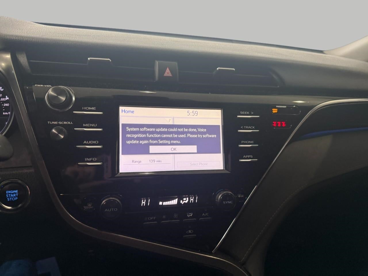 2018 Toyota Camry XLE Auto