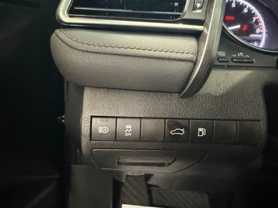 2018 Toyota Camry XLE Auto