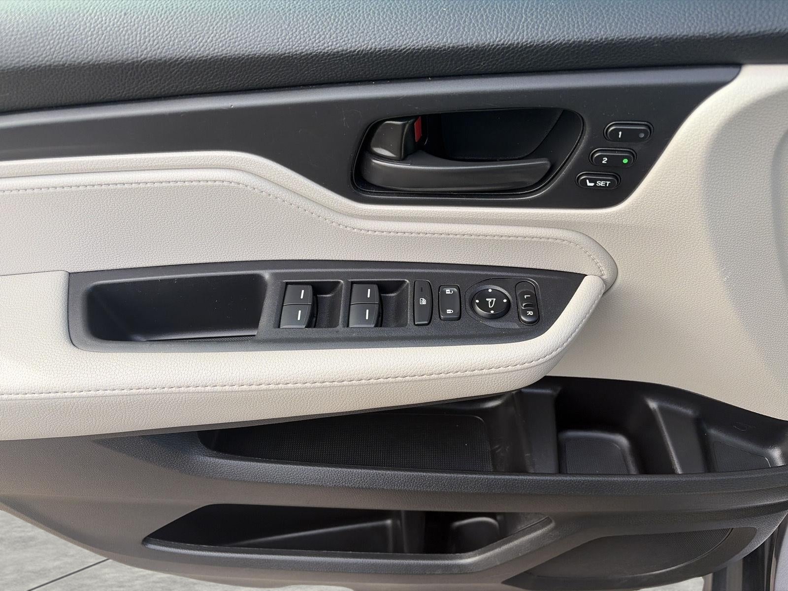 2025 Honda Odyssey EX-L Auto