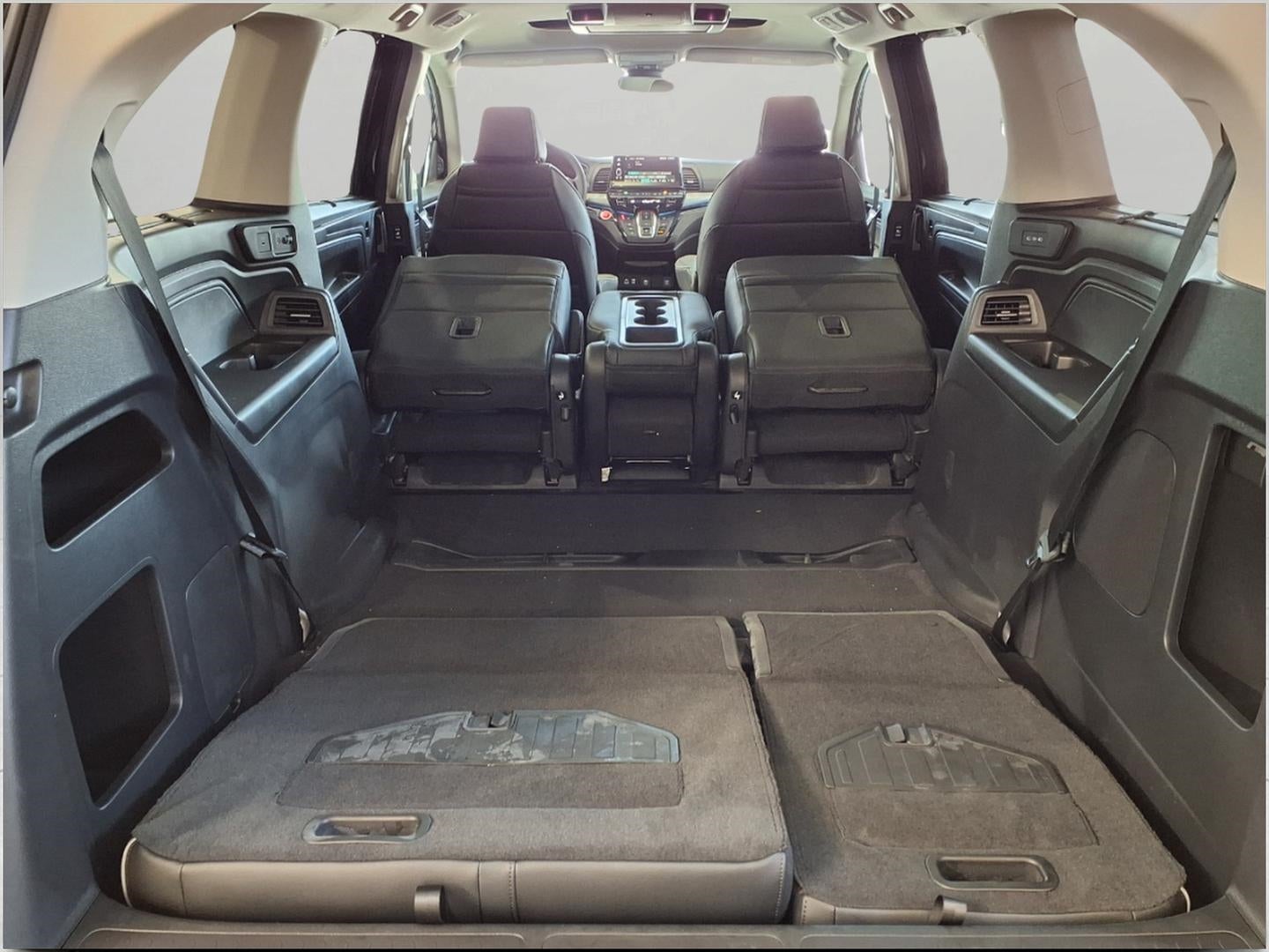 2026 Honda Odyssey Touring Auto