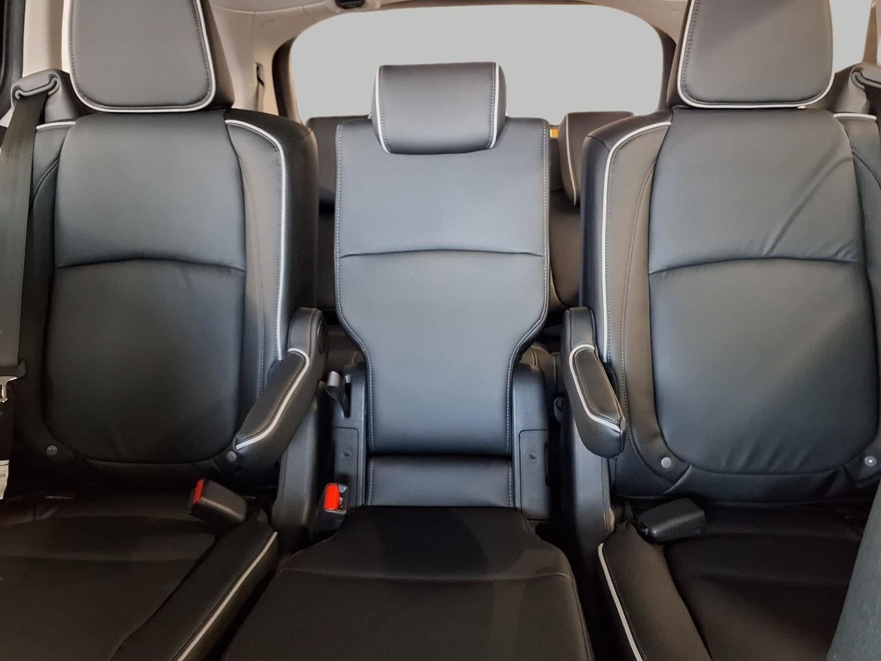 2026 Honda Odyssey Touring Auto