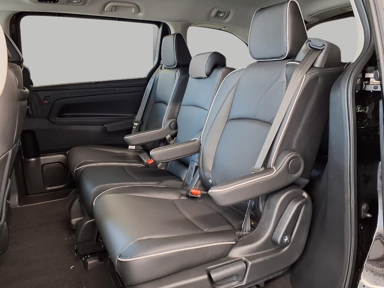 2026 Honda Odyssey Touring Auto