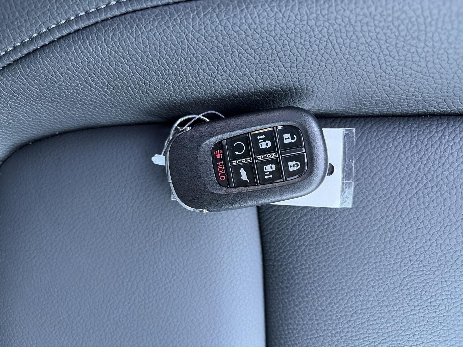 2026 Honda Odyssey Touring Auto