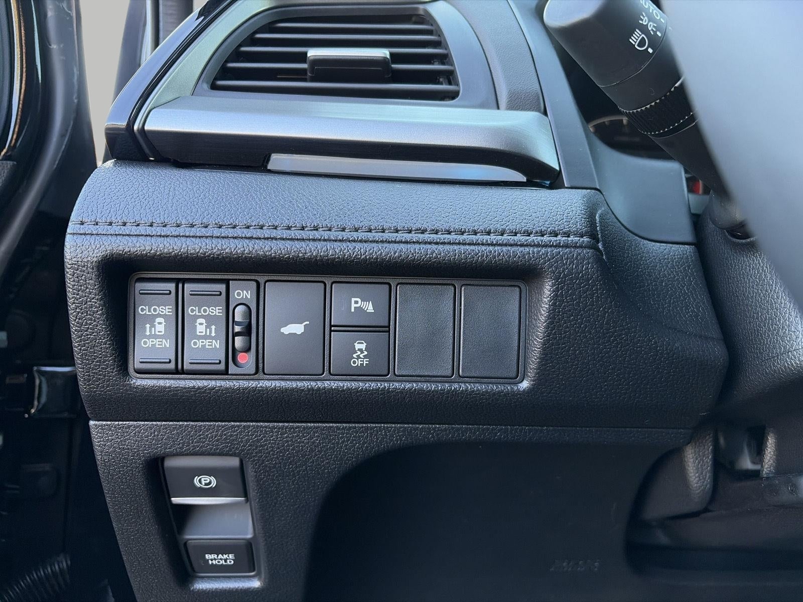 2027 Honda Odyssey Touring Auto