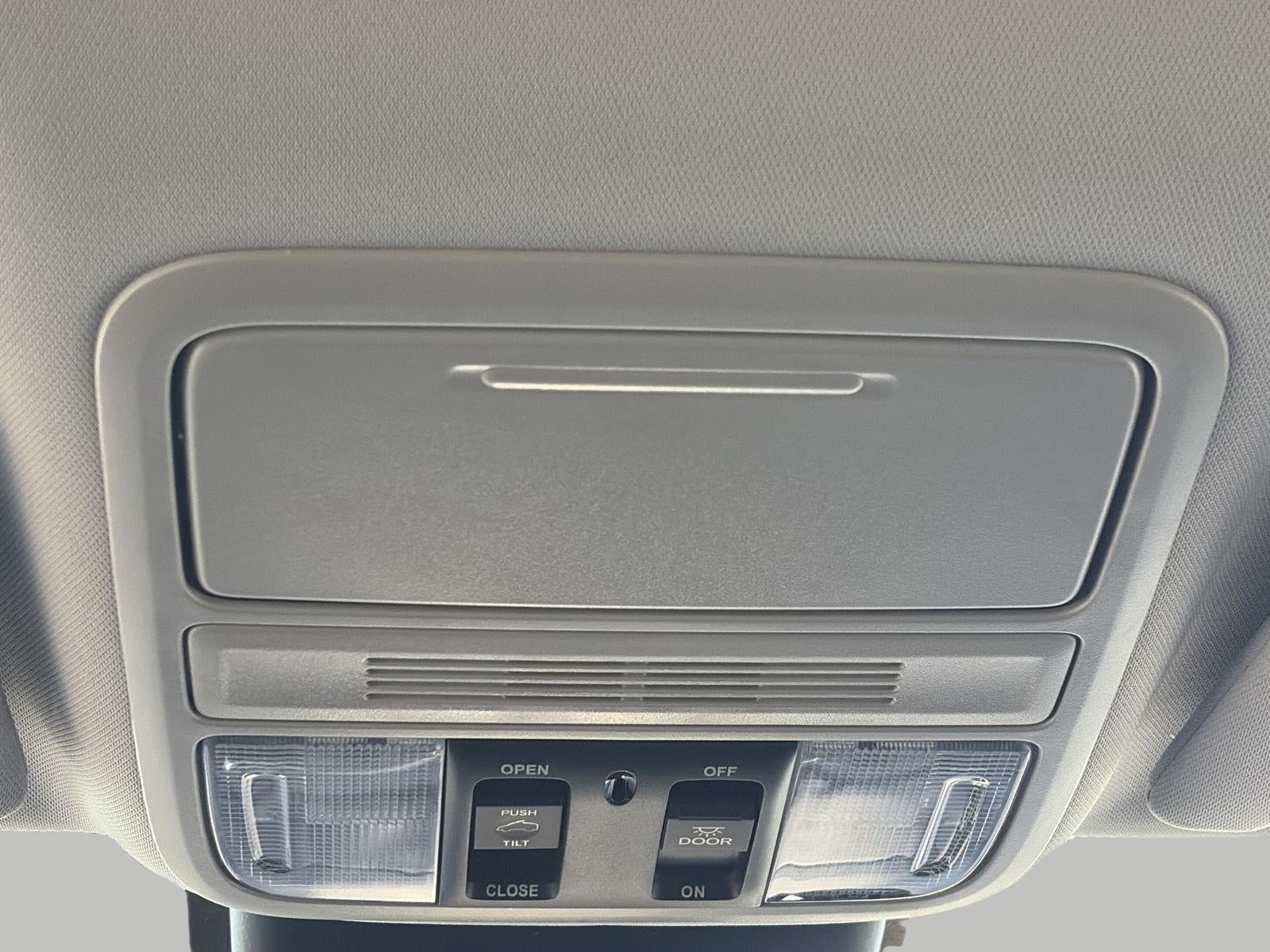 2027 Honda Odyssey Touring Auto