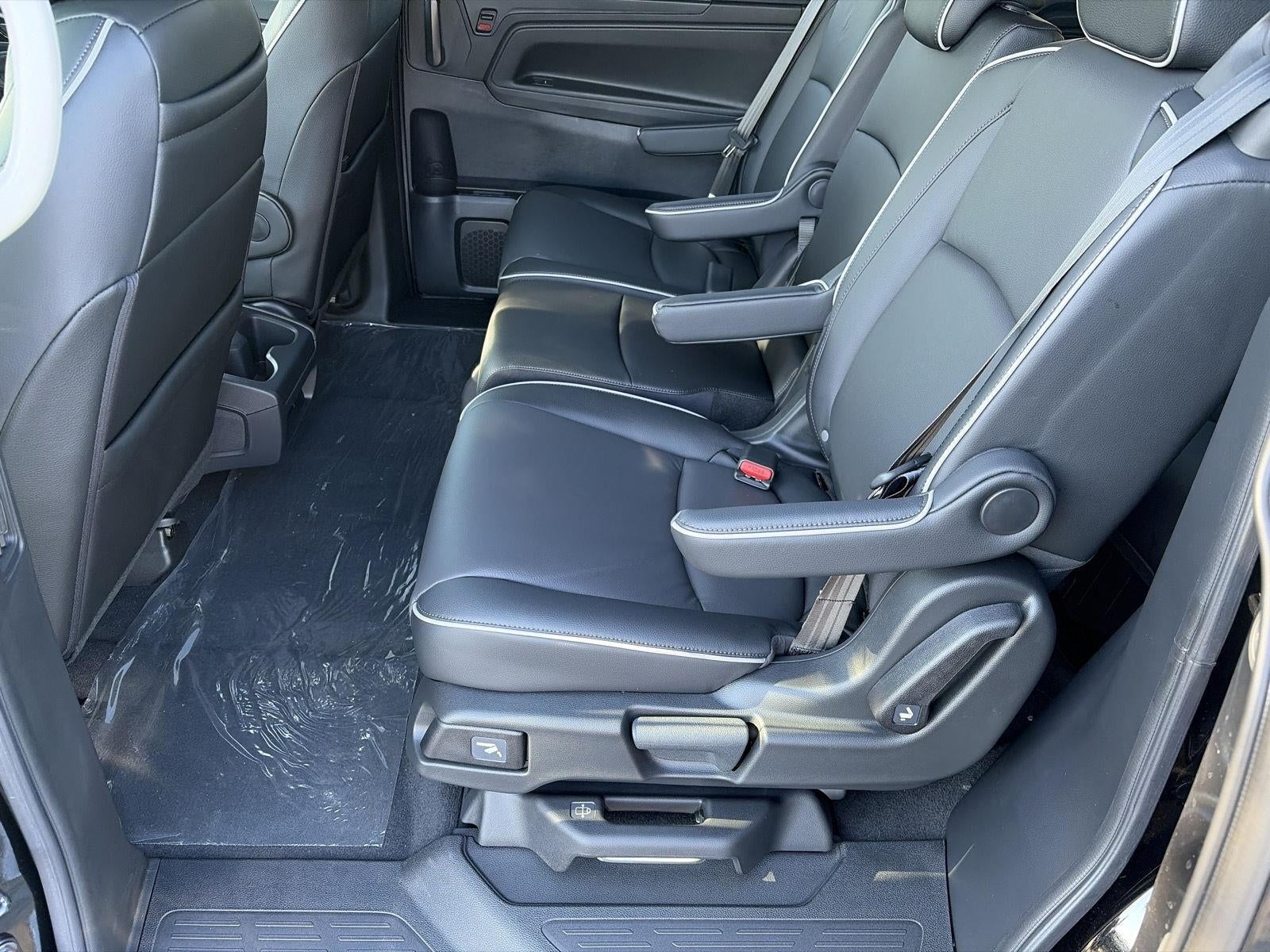 2027 Honda Odyssey Touring Auto