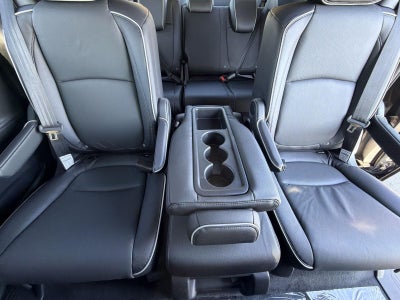 2027 Honda Odyssey Touring Auto