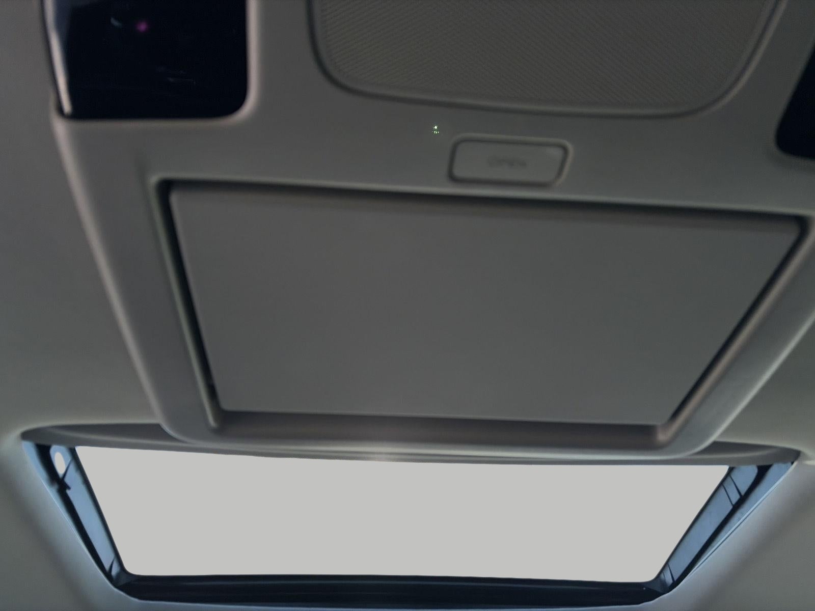 2027 Honda Odyssey Touring Auto
