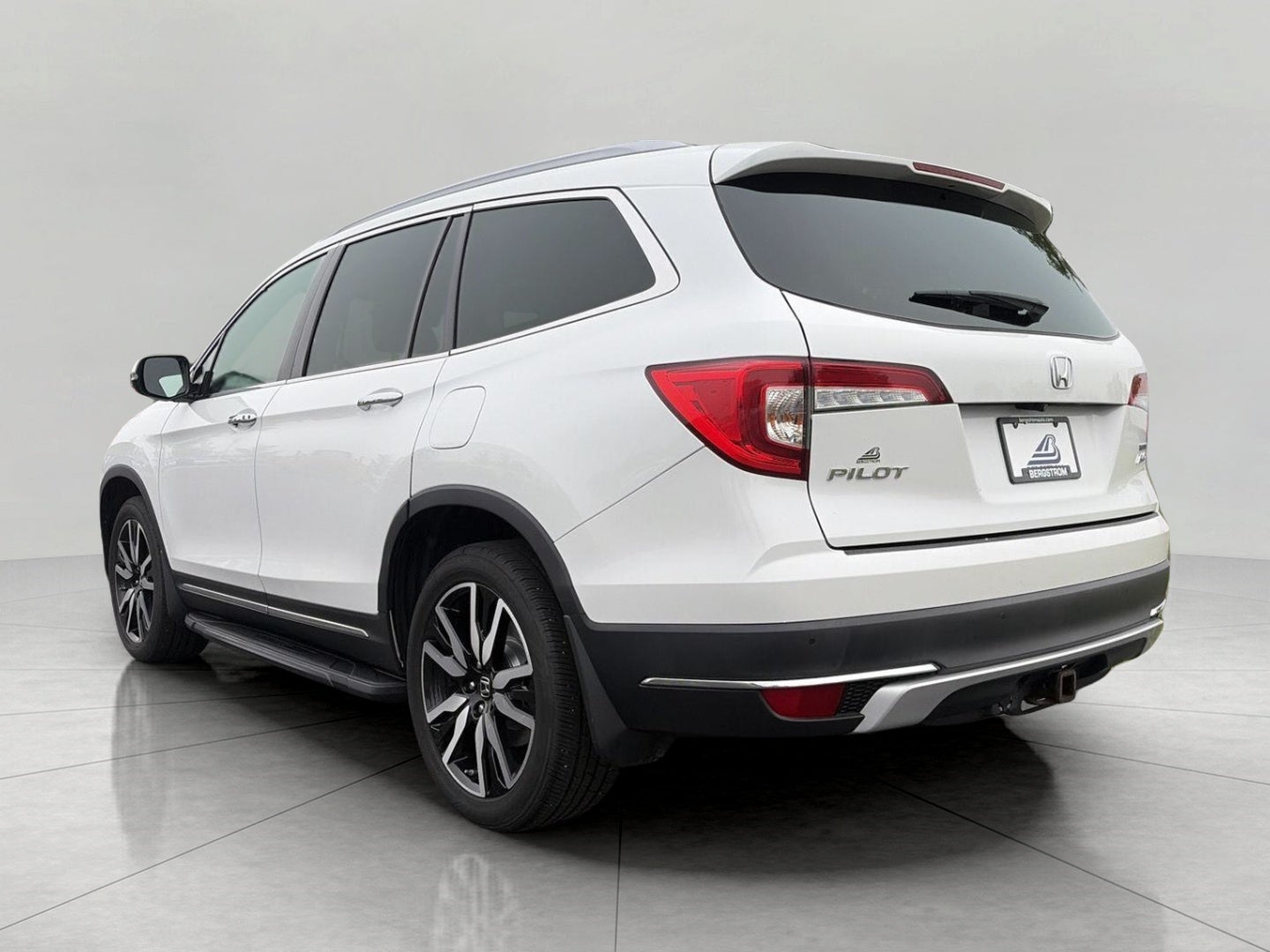 2021 Honda Pilot Touring 7-Passenger AWD
