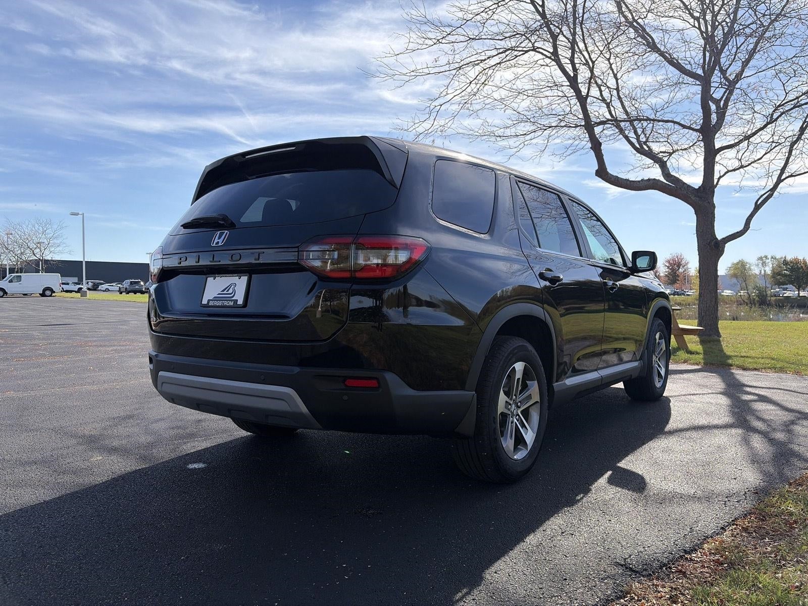 2023 Honda Pilot EX-L 7 Passenger AWD