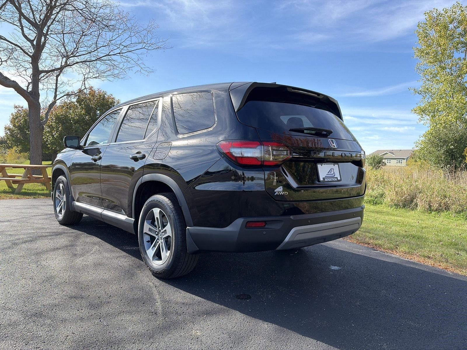 2023 Honda Pilot EX-L 7 Passenger AWD