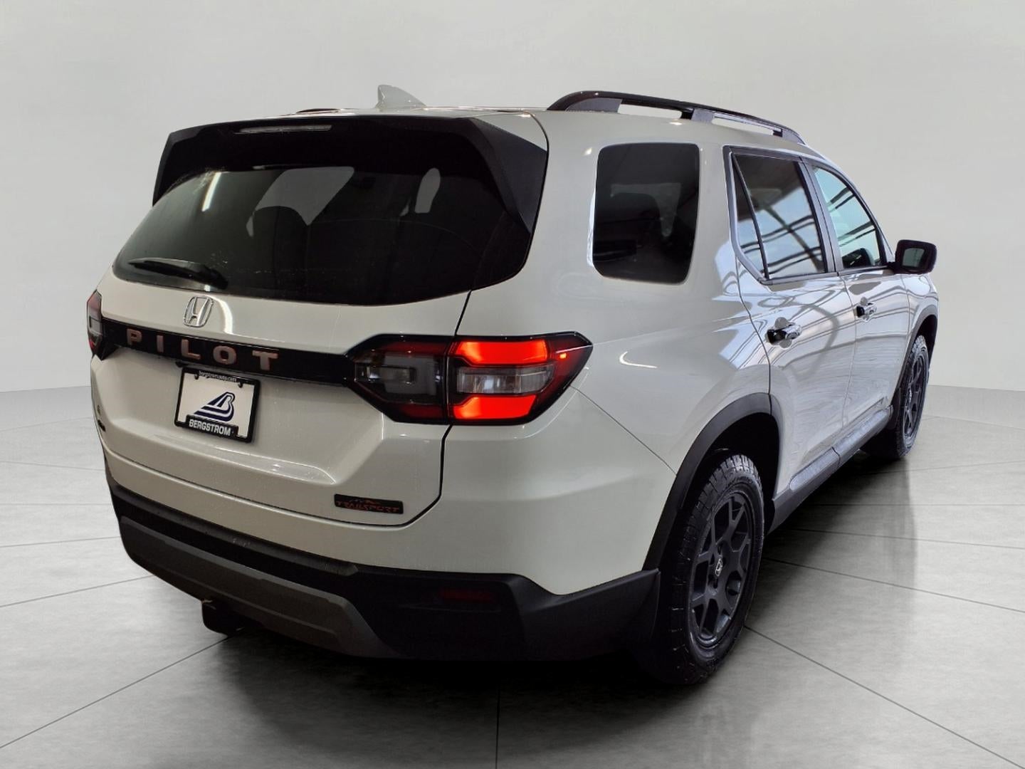 2026 Honda Pilot TrailSport AWD