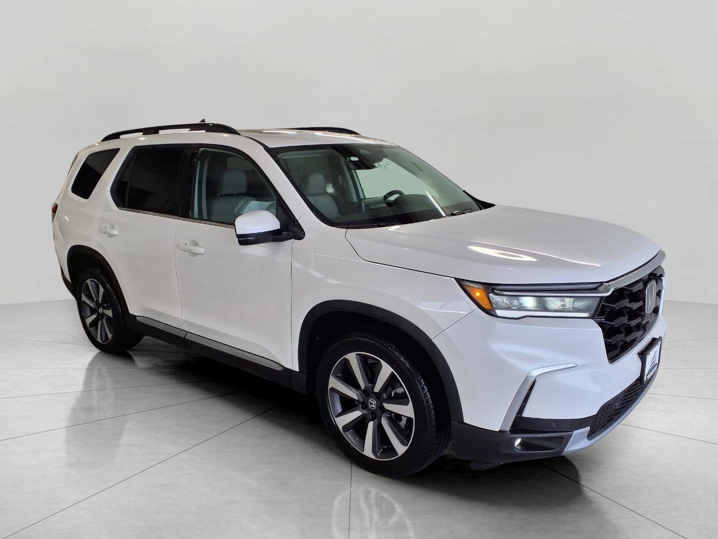 2025 Honda Pilot Touring AWD