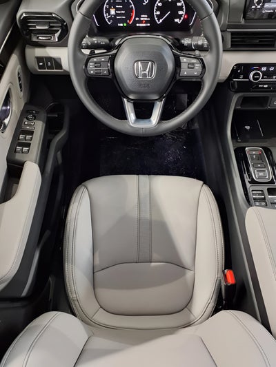 2025 Honda Pilot Touring AWD