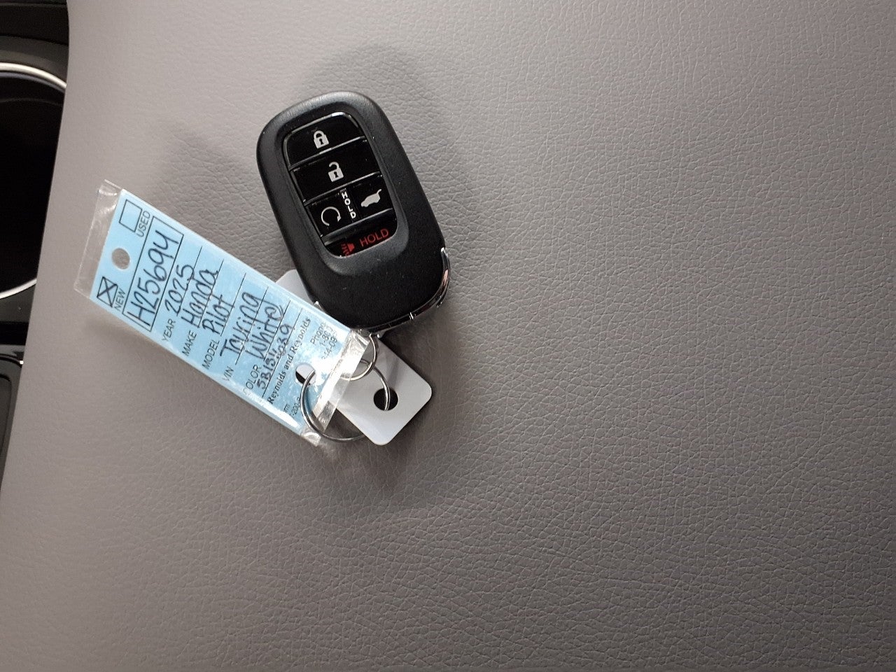 2025 Honda Pilot Touring AWD