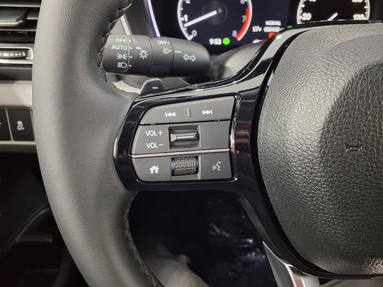 2025 Honda Pilot Touring AWD