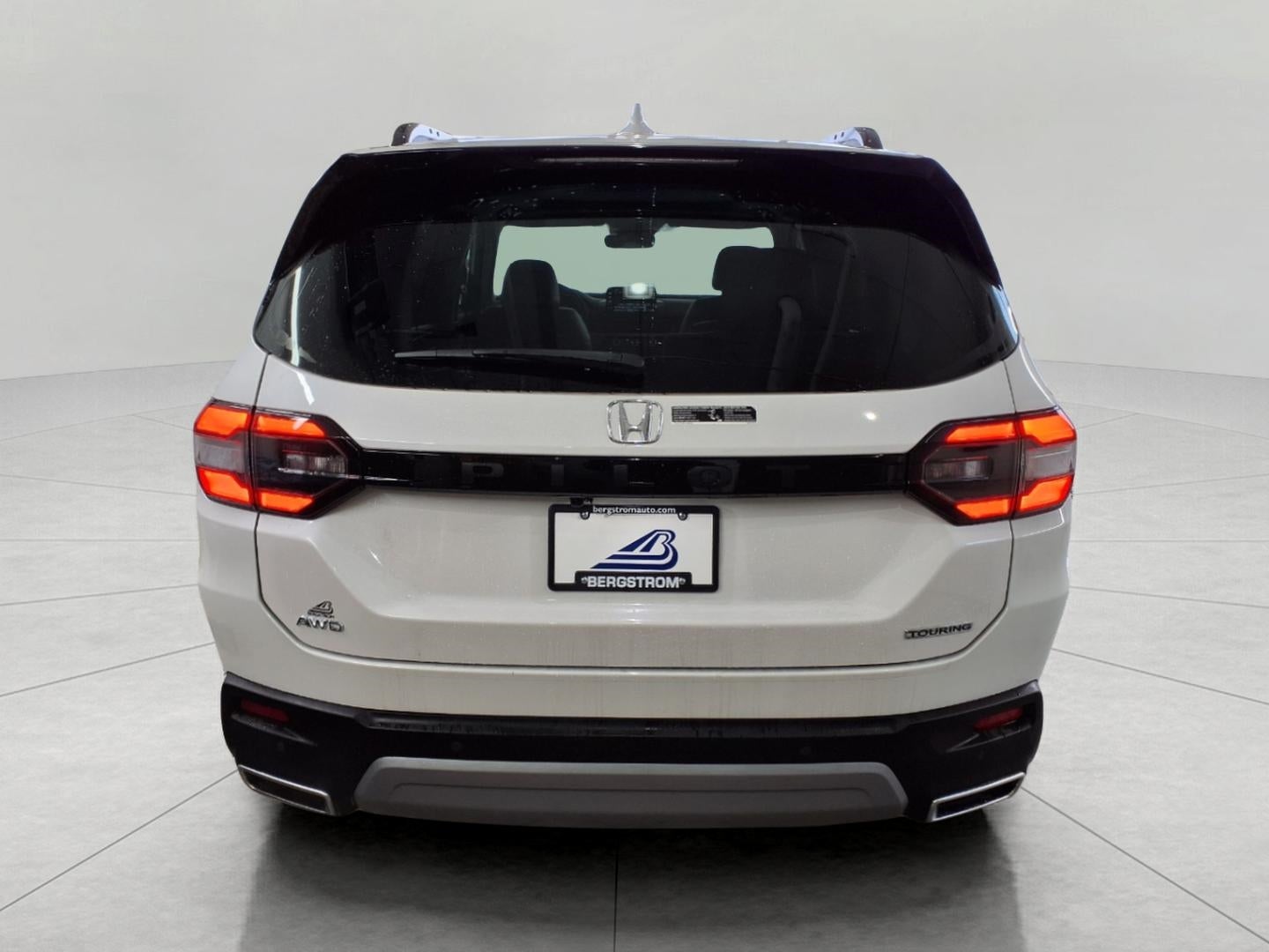 2025 Honda Pilot Touring AWD