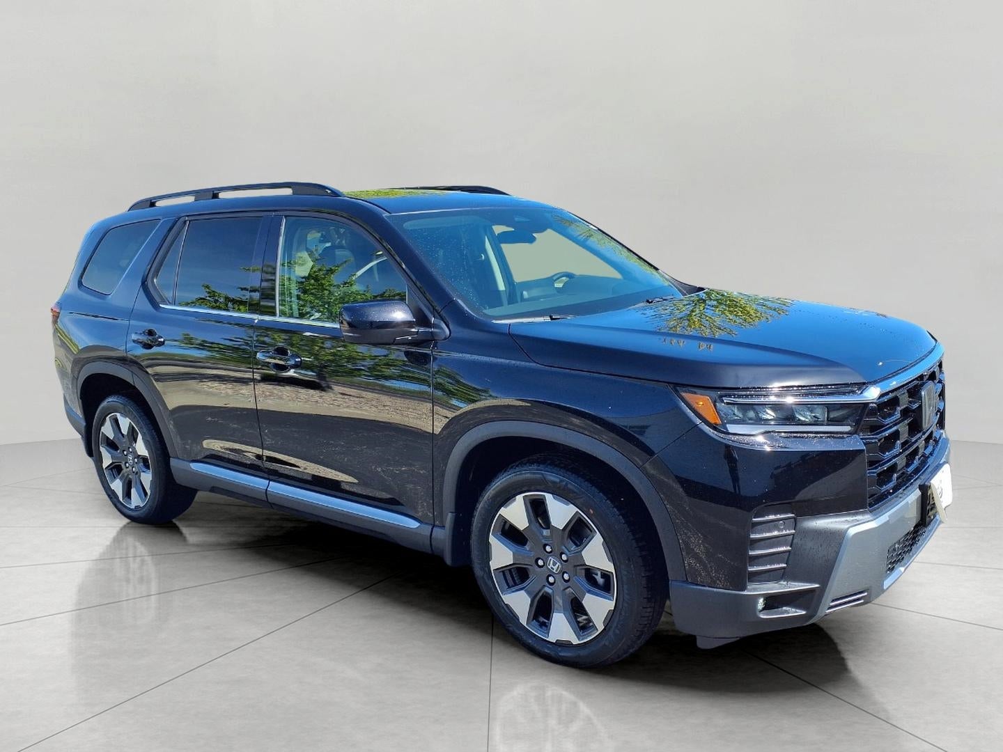 2026 Honda Pilot Touring AWD's photo