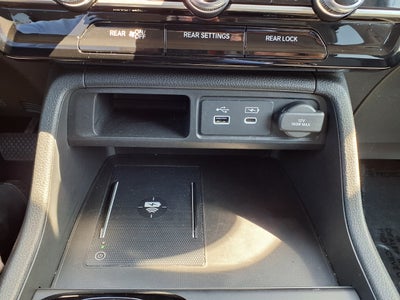 2023 Honda Pilot Touring AWD