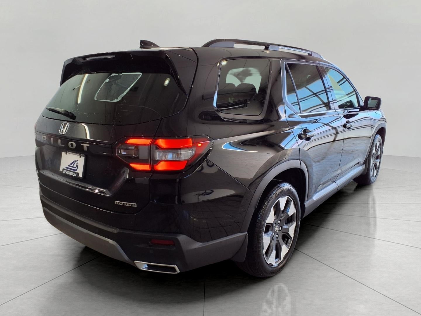 2026 Honda Pilot Touring AWD