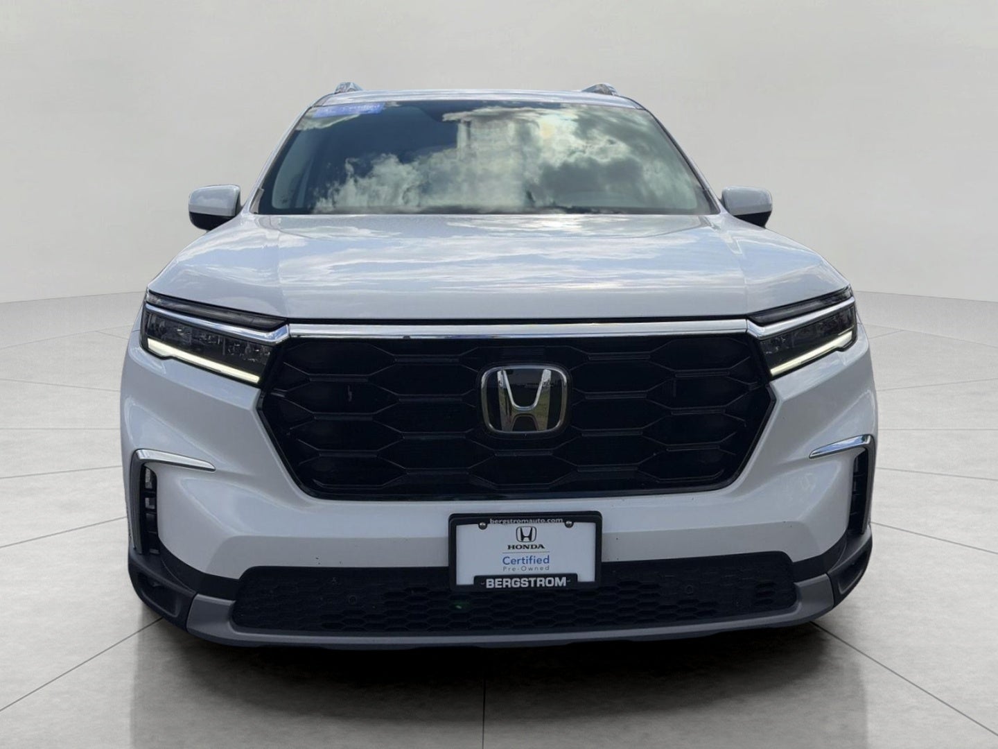 2024 Honda Pilot Touring AWD