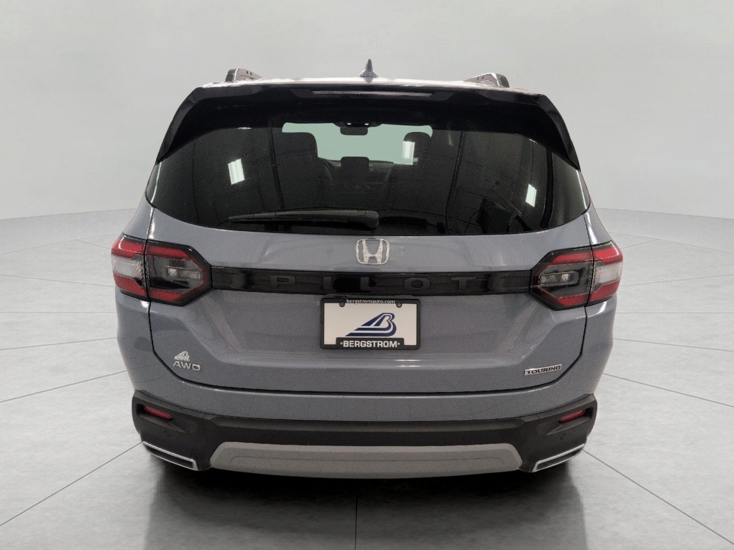 2023 Honda Pilot Touring AWD