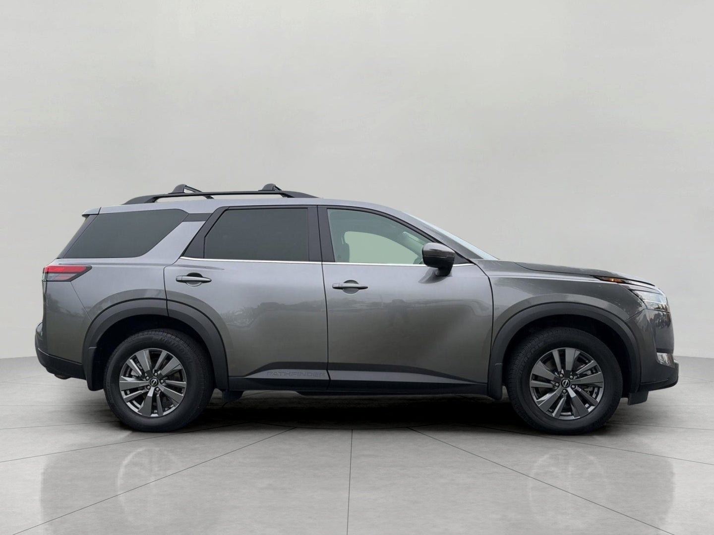 2022 Nissan Pathfinder SV 4WD